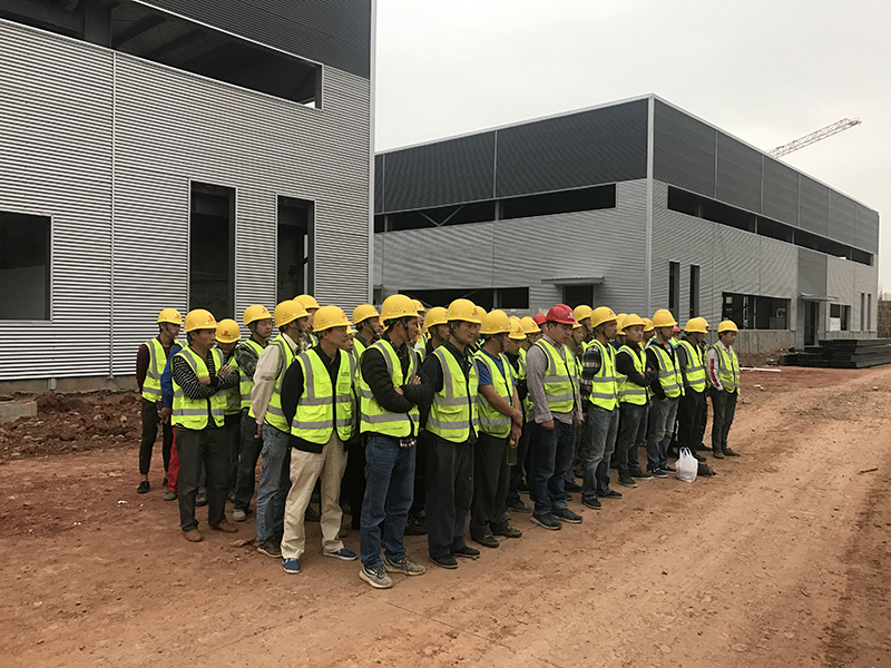 施工團(tuán)隊(duì)